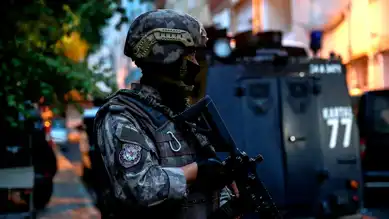 10 İlde Organize Suç Operasyonu: 142 Gözaltı