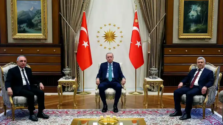 Erdoğan, Azerbaycan Başsavcısı'nı Kabul Etti