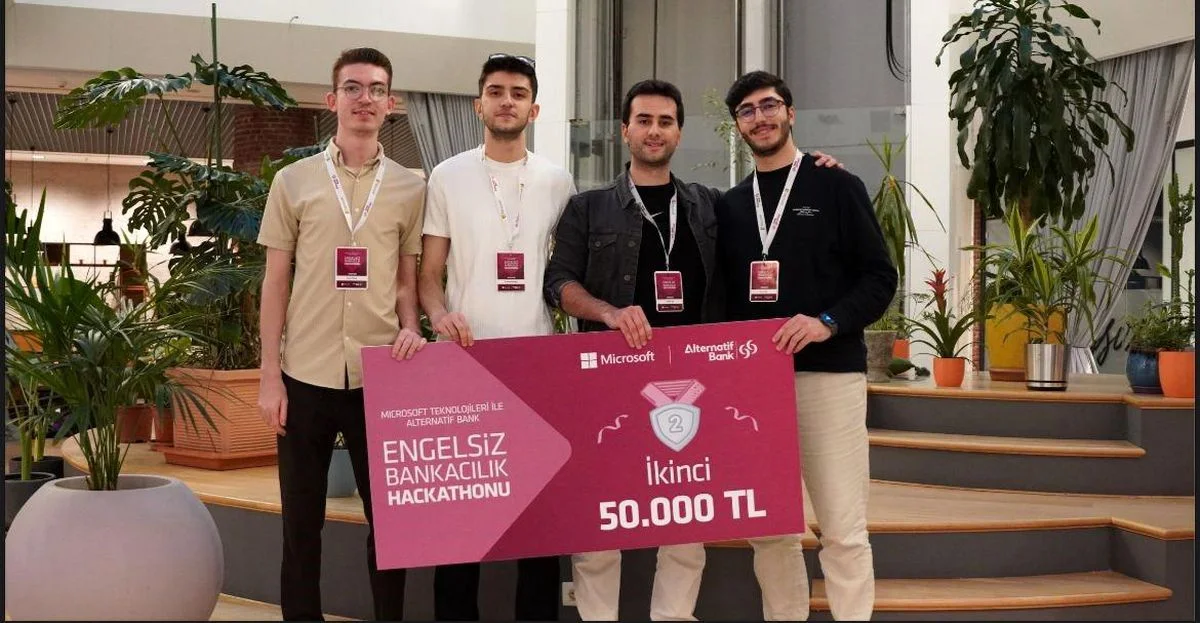 Düzce Üniversitesi Öğrencileri 'Gerçek Zamanlı İşaret Dili Çevirmeni' Projesiyle İkincilik Ödülü Kazandı