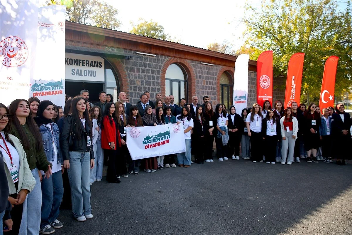 Diyarbakır, "Maziden Atiye" kapsamında 51 şehit ve gazi çocuğunu ağırlıyor