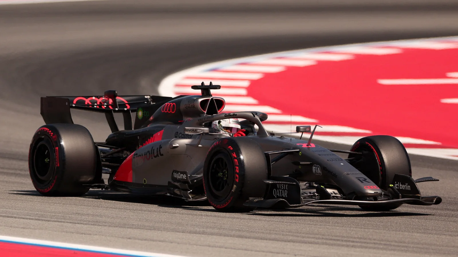 Hülkenberg'in İspanya GP'de talihsiz sonu: Çakıl taşı yarışını bitirdi