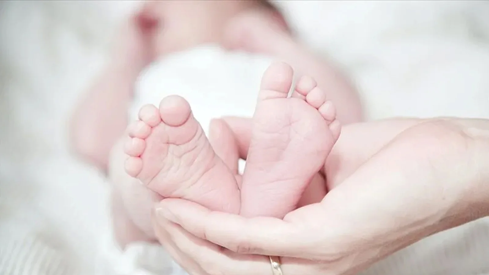 İngiltere ve Galler'de en popüler erkek bebek ismi yine Muhammed oldu