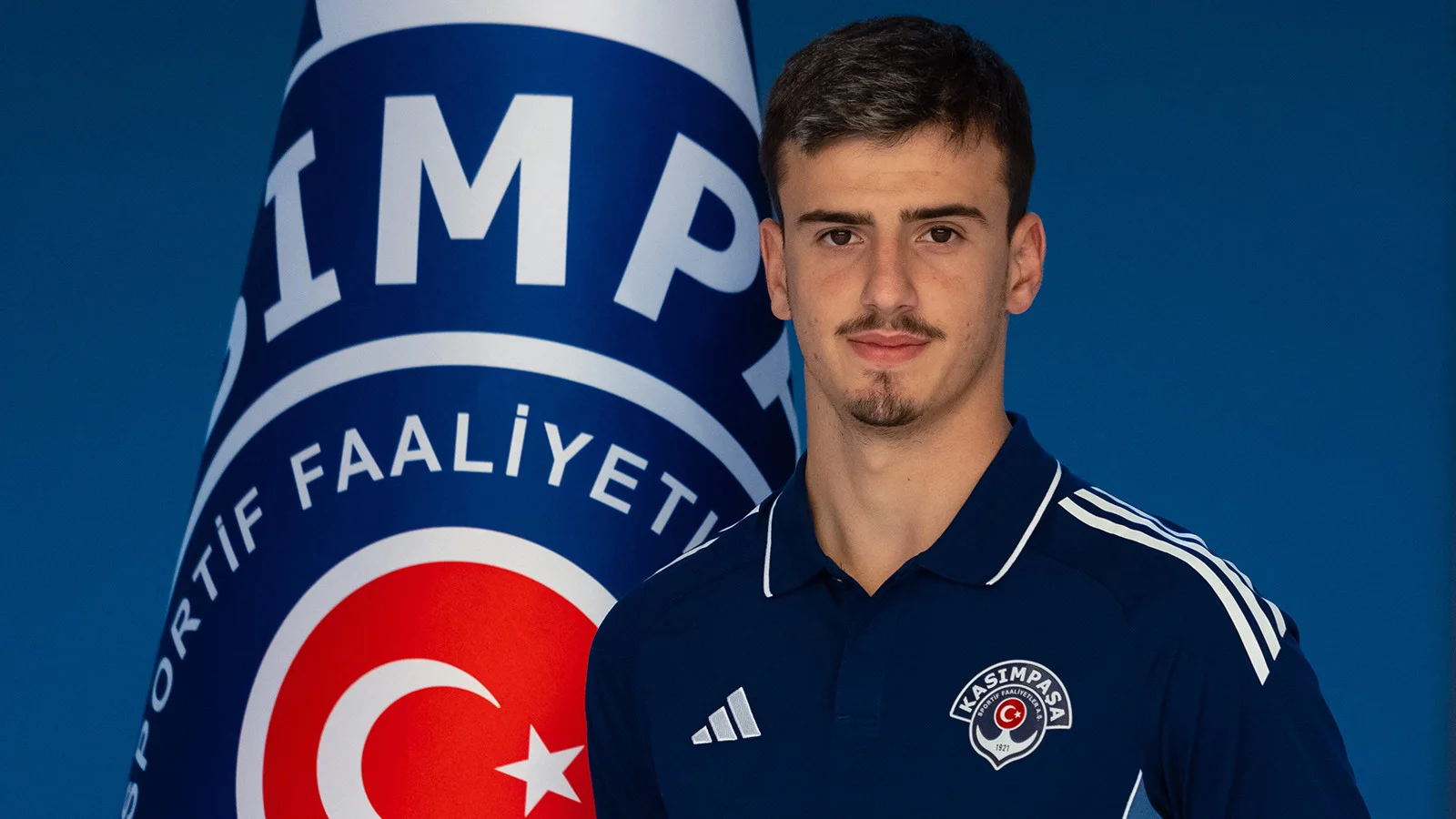 Kasımpaşa, 19 yaşındaki Sercan Deniz'i kadrosuna kattı