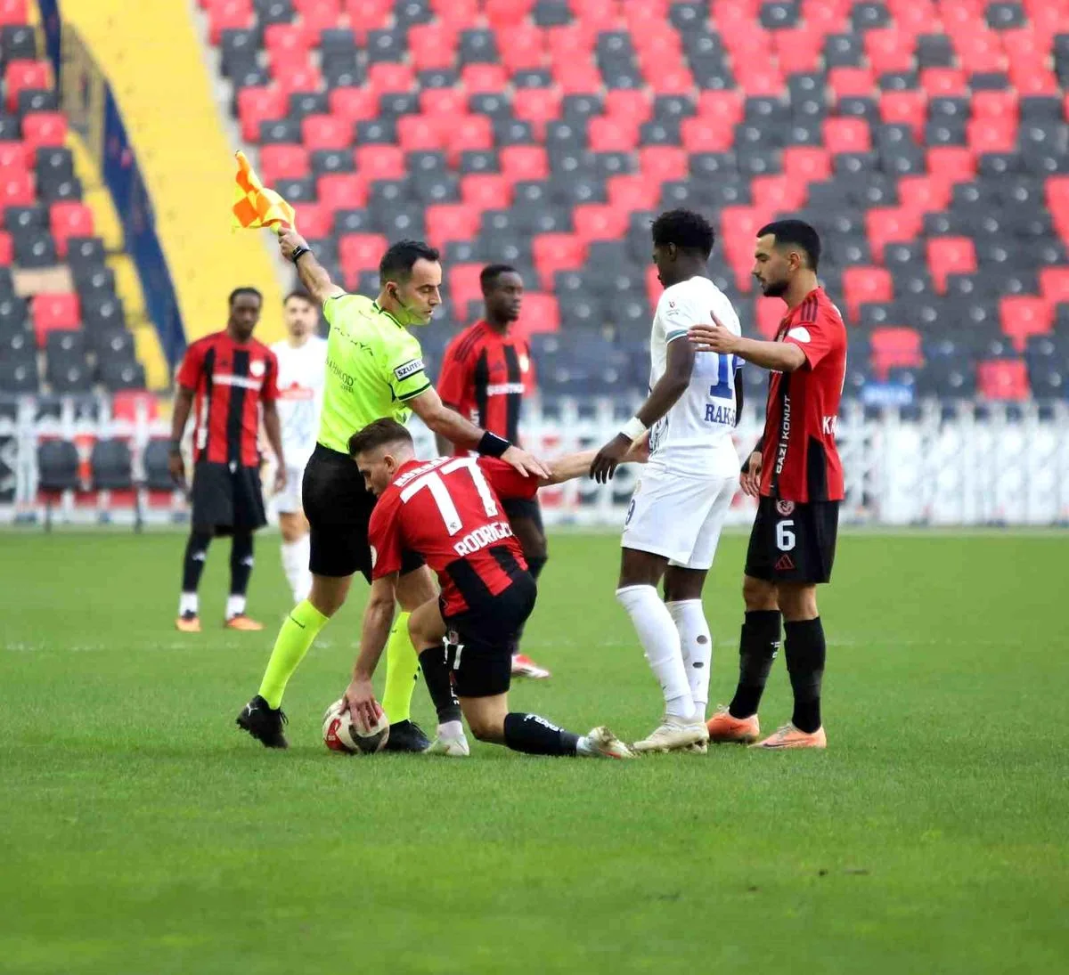 Gaziantep FK ile Çaykur Rizespor 2-2 Berabere Kaldı