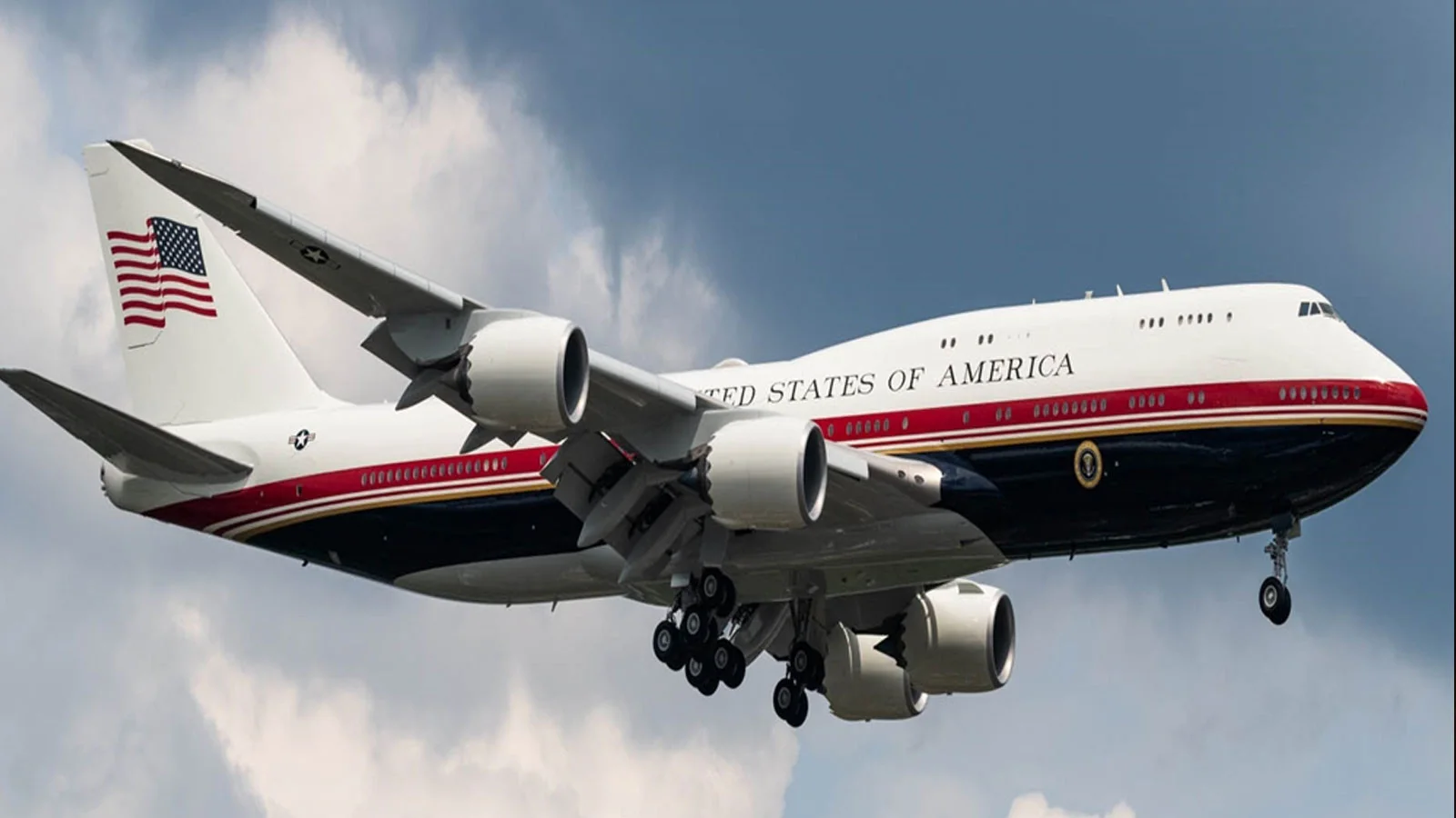 Donald Trump'ın Air Force One yolculuğu dünyada ilk sıraya çıktı