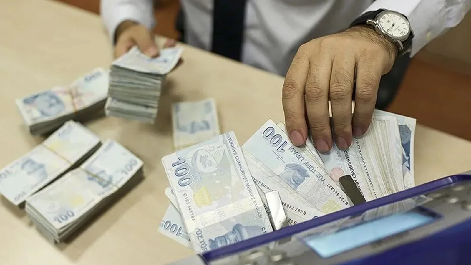 Emekli promosyonunda bankalar arasındaki yarış hızlandı