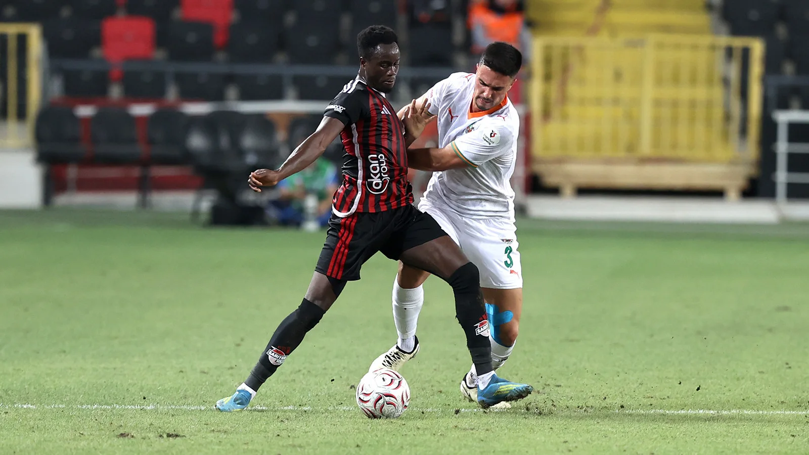 Gaziantep FK ile Alanyaspor sezon açılışında 1-1 berabere kaldı