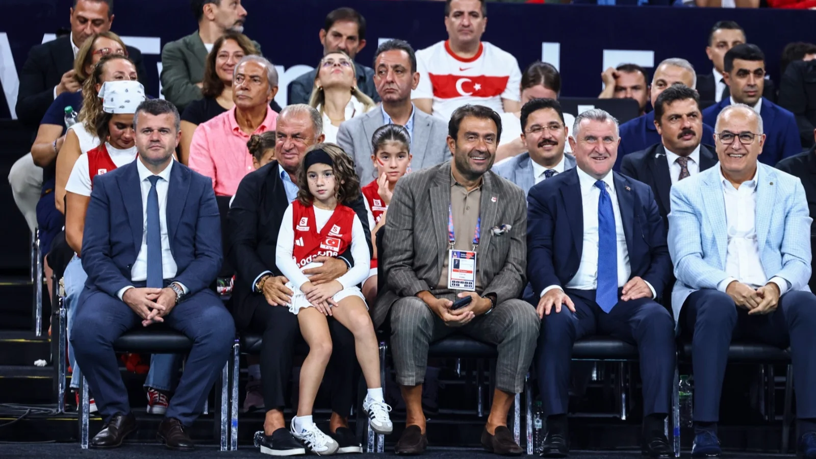 İlkin Aydın’dan Fatih Terim ve torunlarına hoş geldin mesajı