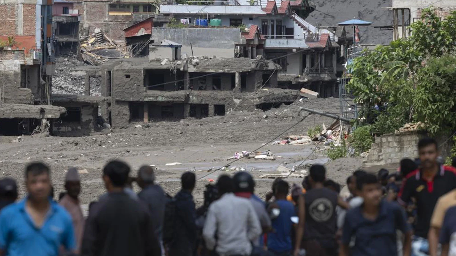 Nepal’de sel felaketinde can kaybı 389’a yükseldi