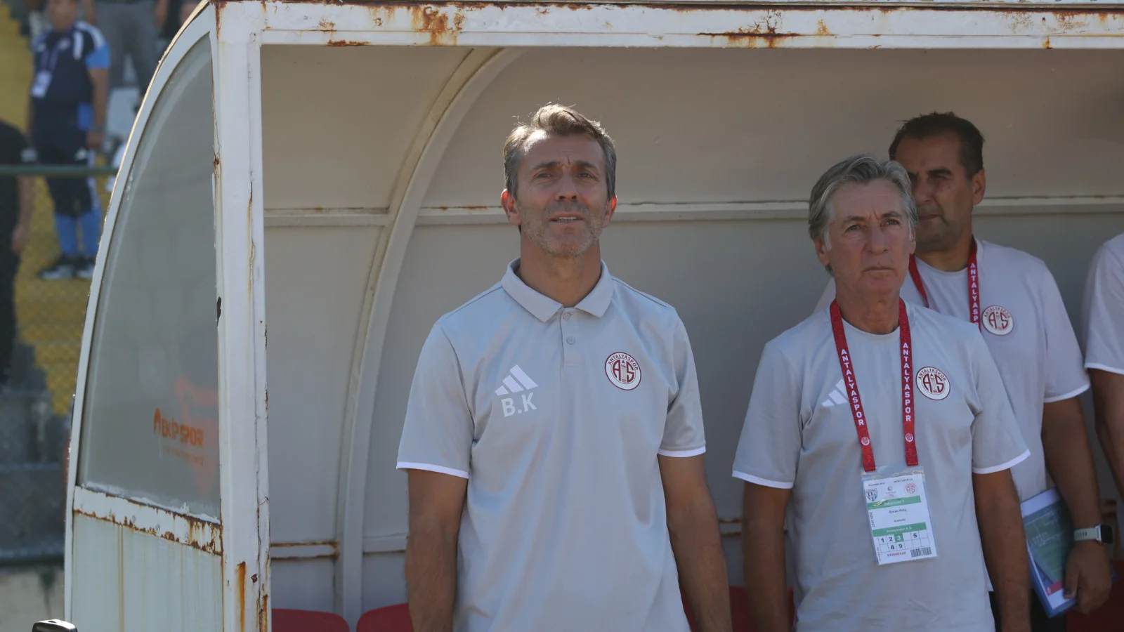 Antalyaspor’da Bülent Korkmaz ile yollar ayrıldı
