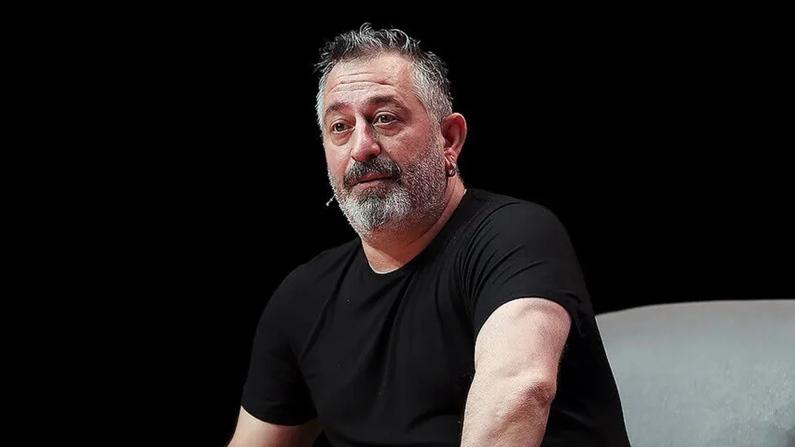 Cem Yılmaz'ın sağlık durumuna ilişkin ağabeyi Can Yılmaz'dan açıklama