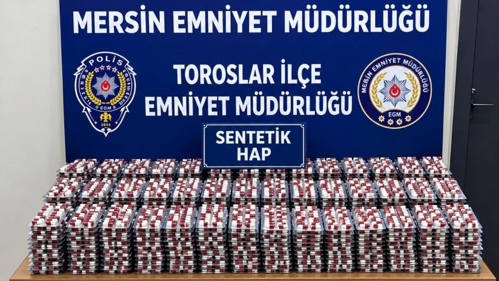 Mersin'de operasyon: 11 bin 274 sentetik hap ele geçirildi